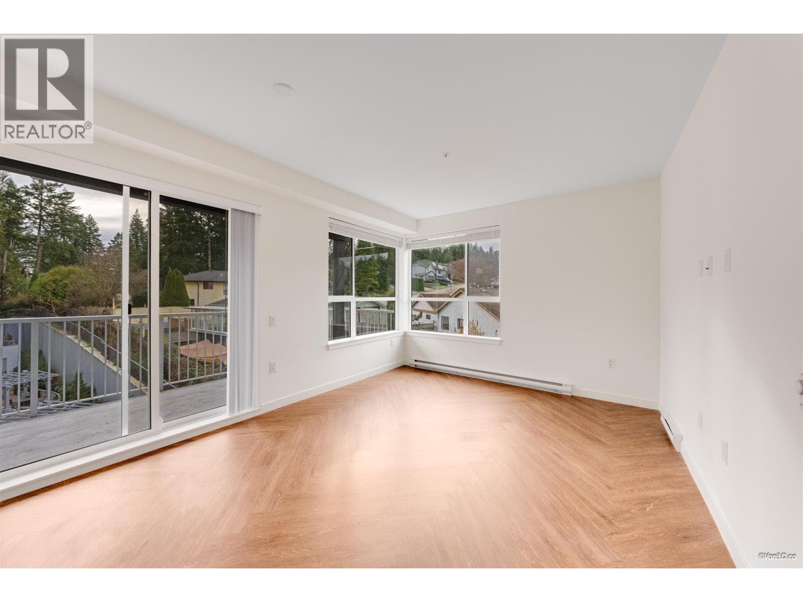 505 3229 ST JOHNS STREET photo 4