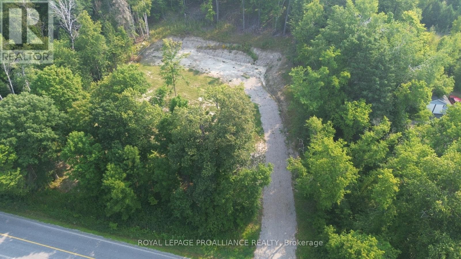 1054 CENTRE LINE ROAD photo 4