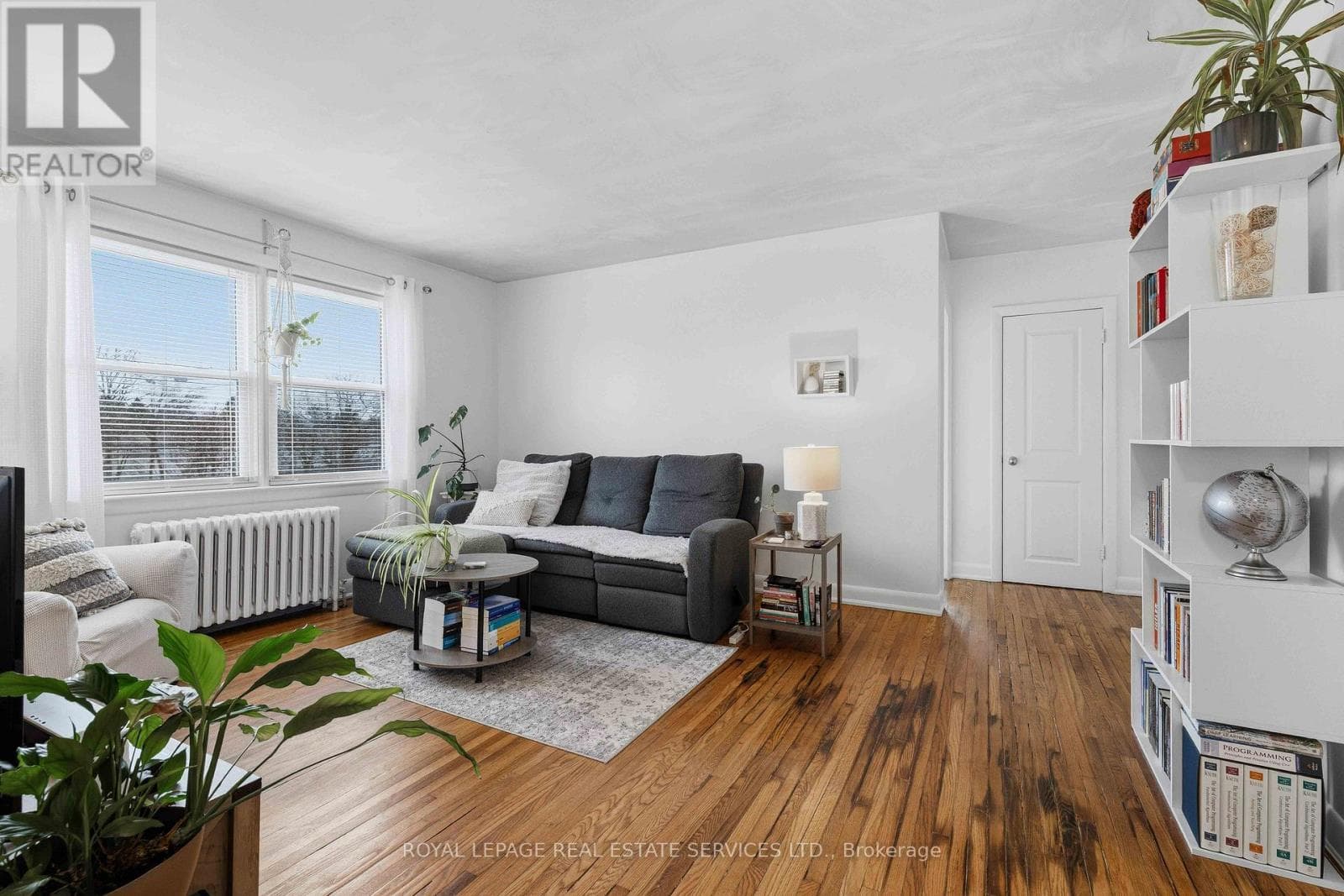 1028 JOHNSON STREET photo 3