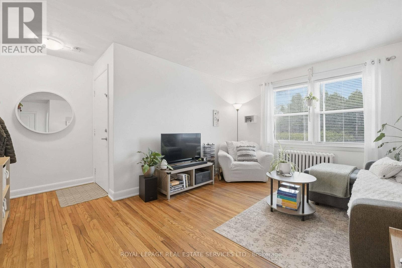 1028 JOHNSON STREET photo 4