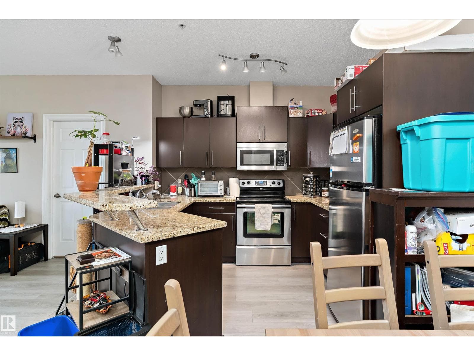 #213 263 MACEWAN RD SW — photo 3