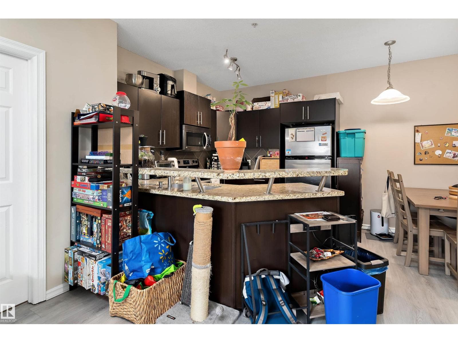 #213 263 MACEWAN RD SW — photo 4