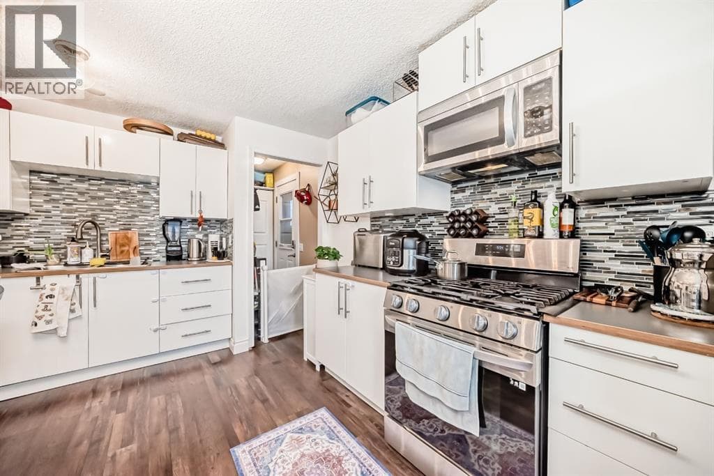 131 Huntstrom Drive NE photo 5