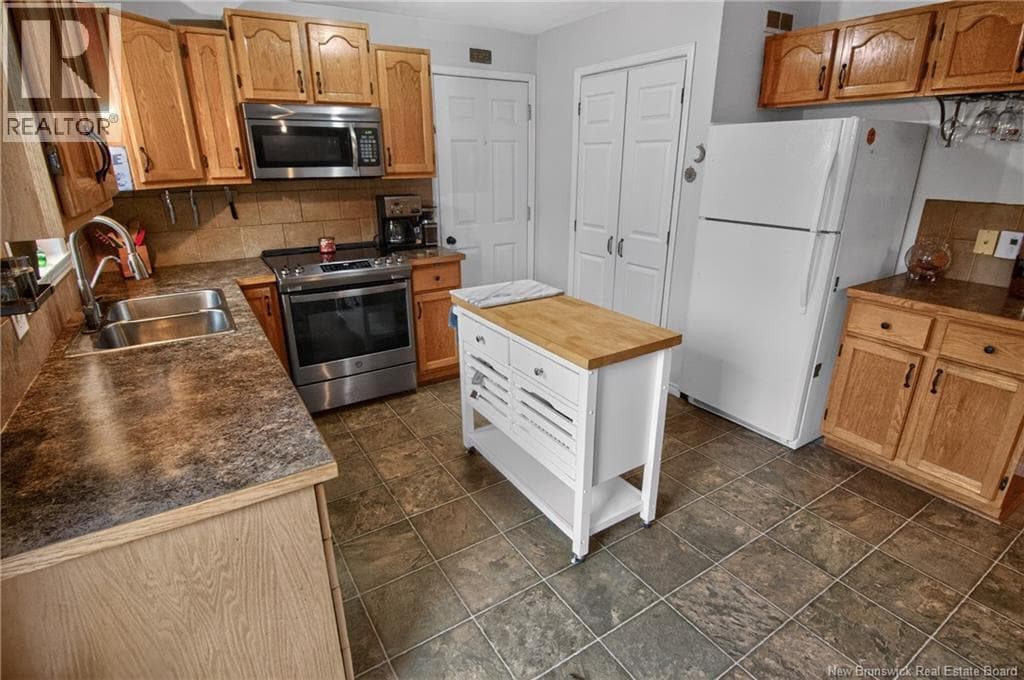 41 Rockmaple Drive photo 5