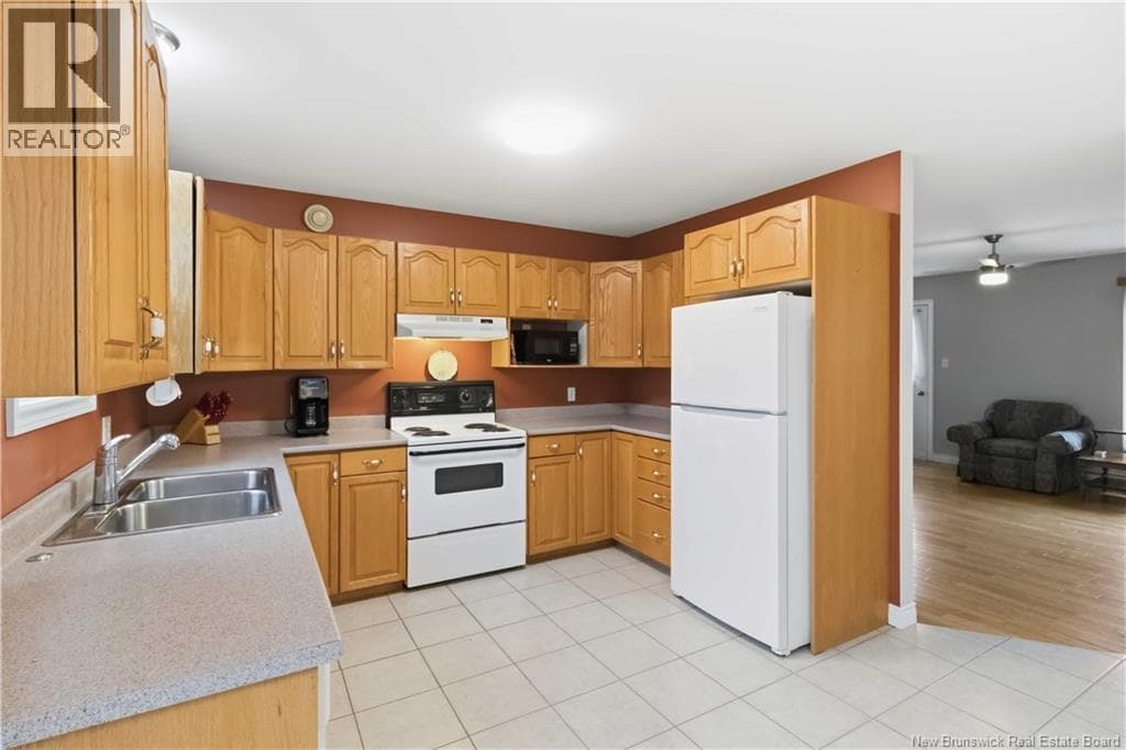 214 Neilson Street photo 3