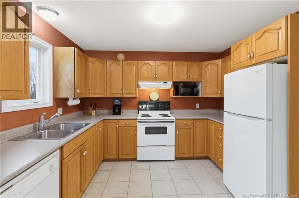 214 Neilson Street photo 4