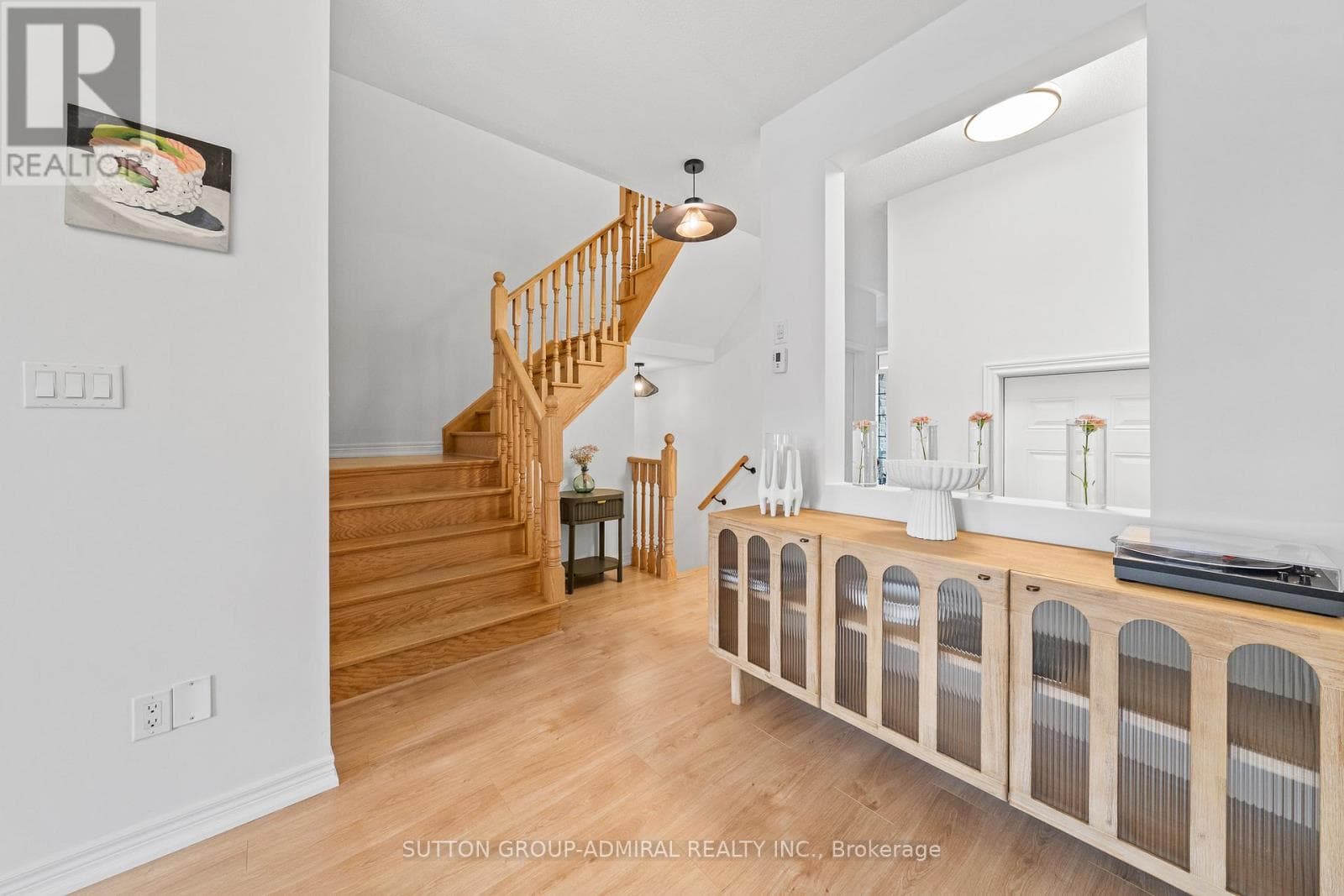 23 GREENWOOD DRIVE photo 2