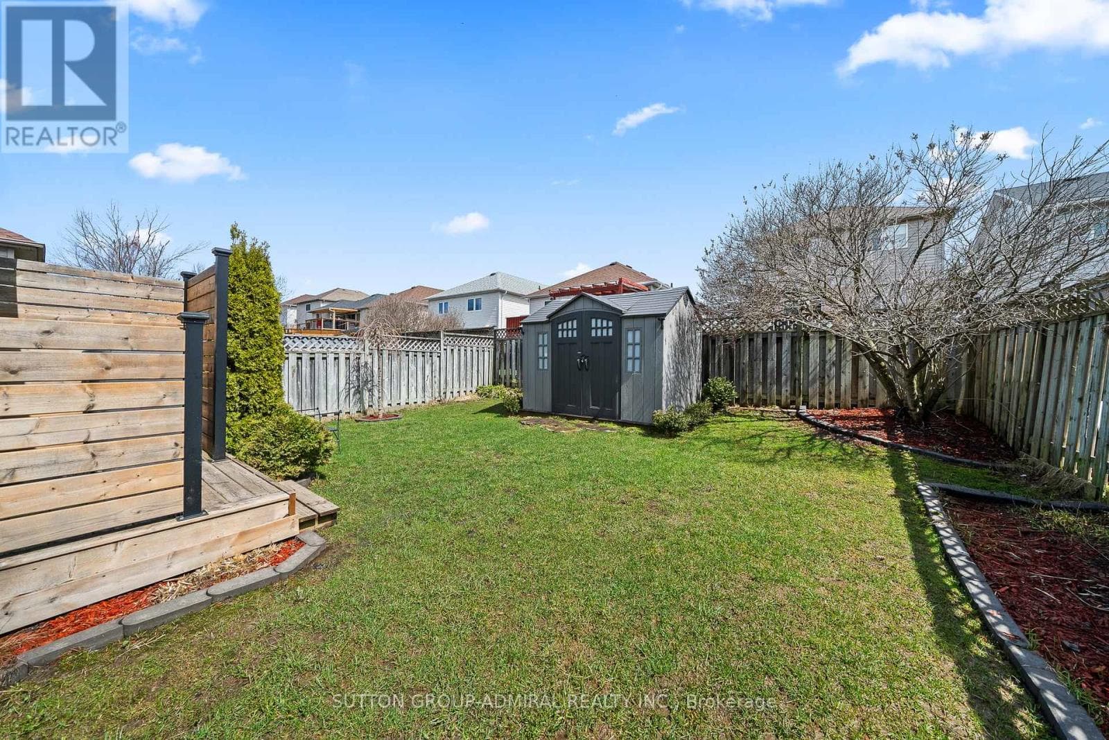 52 MOIR CRESCENT photo 4