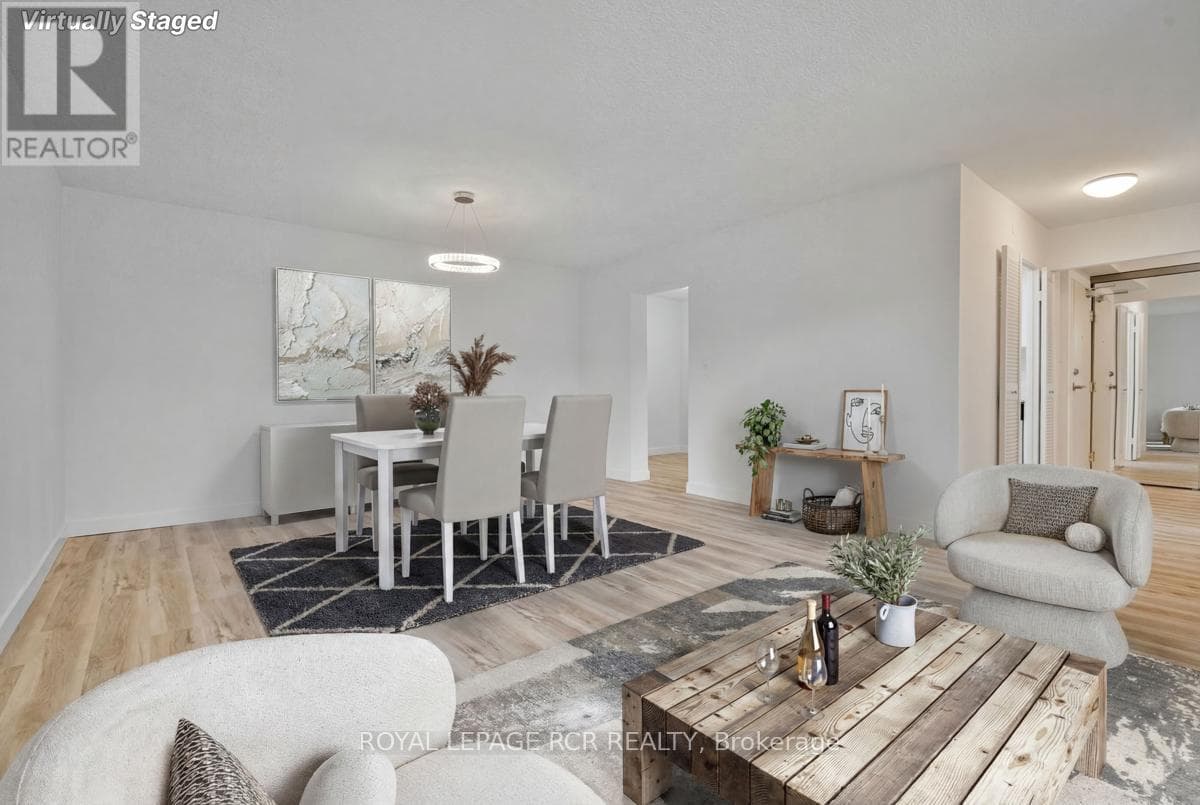 3 bed 2 bath single family at 205 - 1535 LAKESHORE ROAD E — $619,000