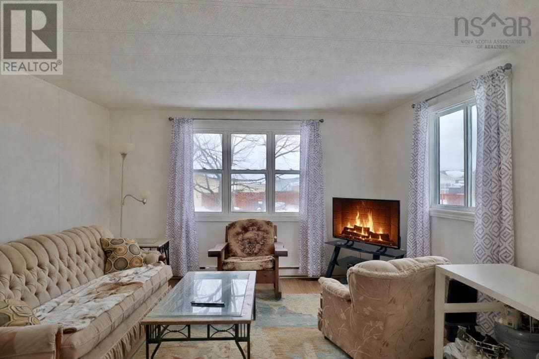 29 Maple Lane photo 3