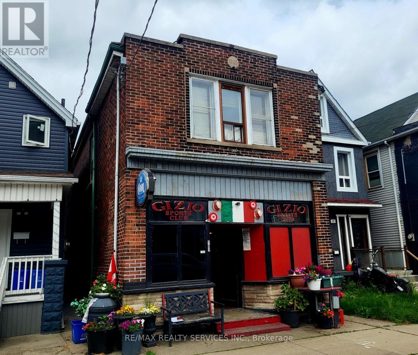 3 bath retail at 197 SHERMAN AVENUE N — $549,000