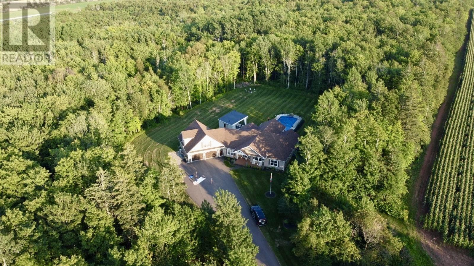 1453 Colville Road photo 2