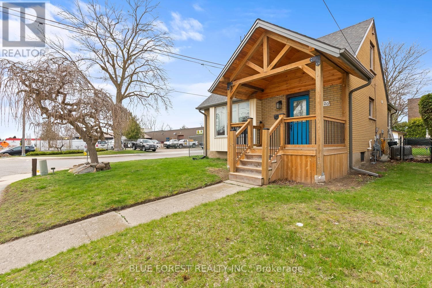 1220 WILTON AVENUE photo 2