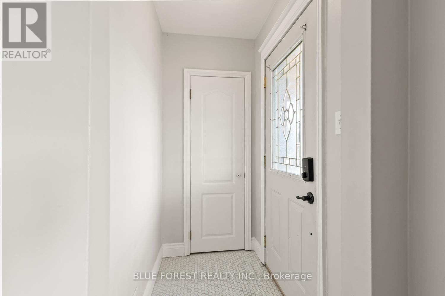 1220 WILTON AVENUE photo 4