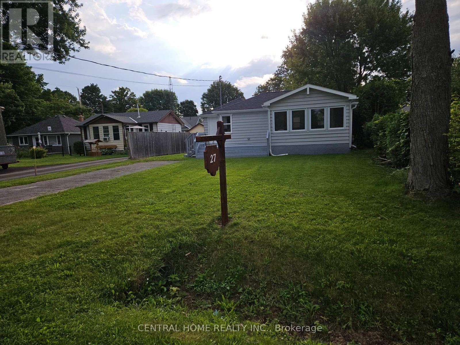 27 BLUE HERON DRIVE photo 3