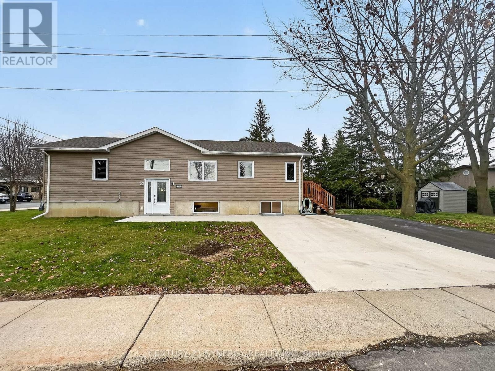 4 bed 2 bath multi-family at 756 LAVAL STREET — $649,900