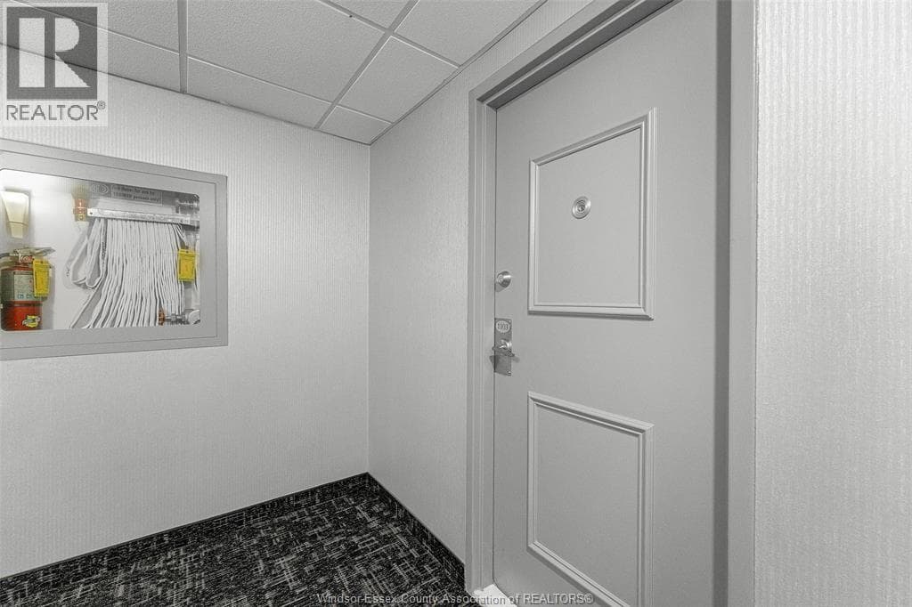 380 PELISSIER Unit# 1103 photo 4