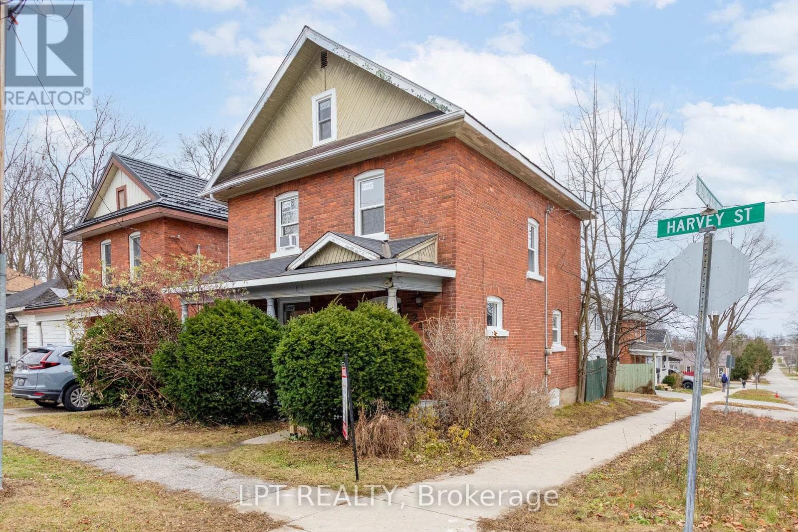 249 HARVEY STREET photo 2