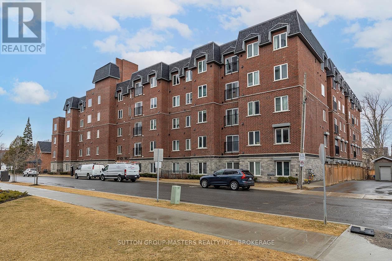 1 bed 1 bath single family at 413 - 501 FRONTENAC STREET — $449,900