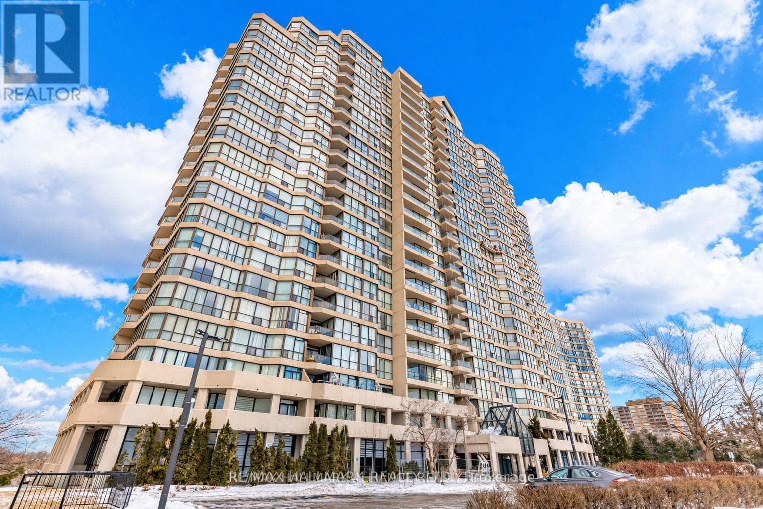 2 bed 2 bath single family at 707 - 3 ROWNTREE ROAD — $515,000