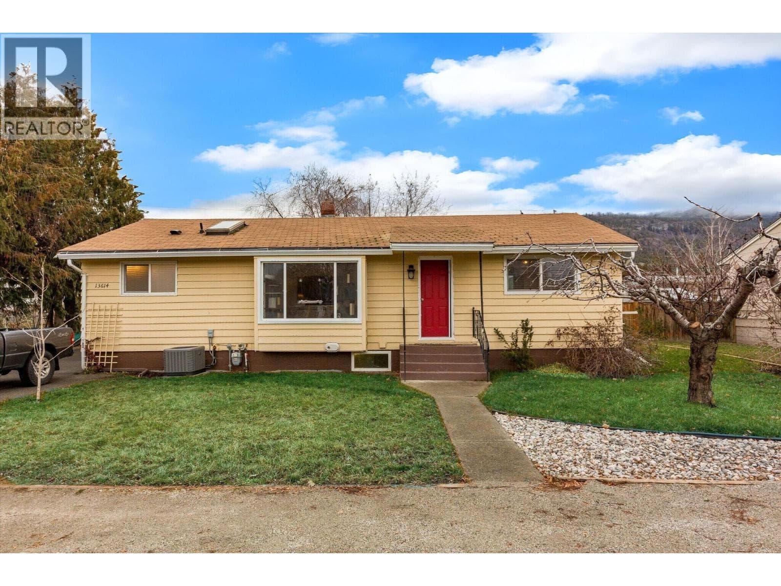 13614 SPENCER Avenue photo 2