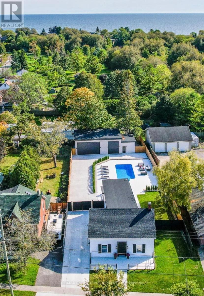 4 bed 3 bath single family at 375 KING STREET W — $1,199,000