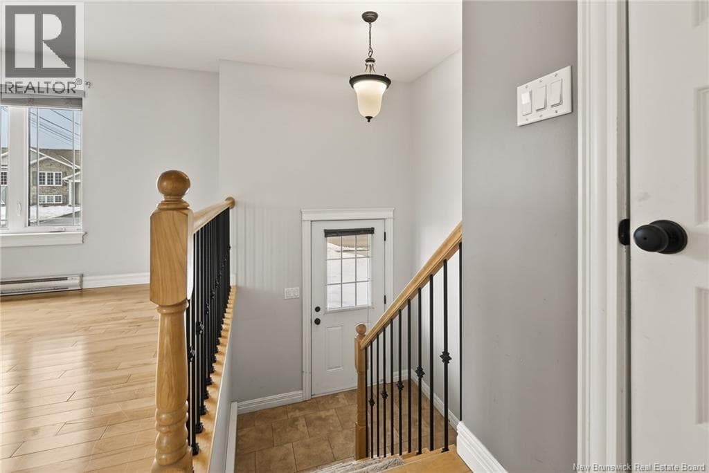 128 Lakeburn photo 2