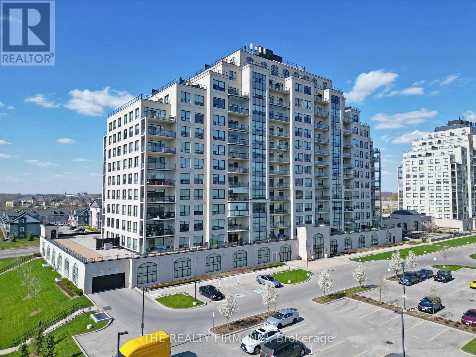 708 - 260 VILLAGEWALK BOULEVARD photo 3