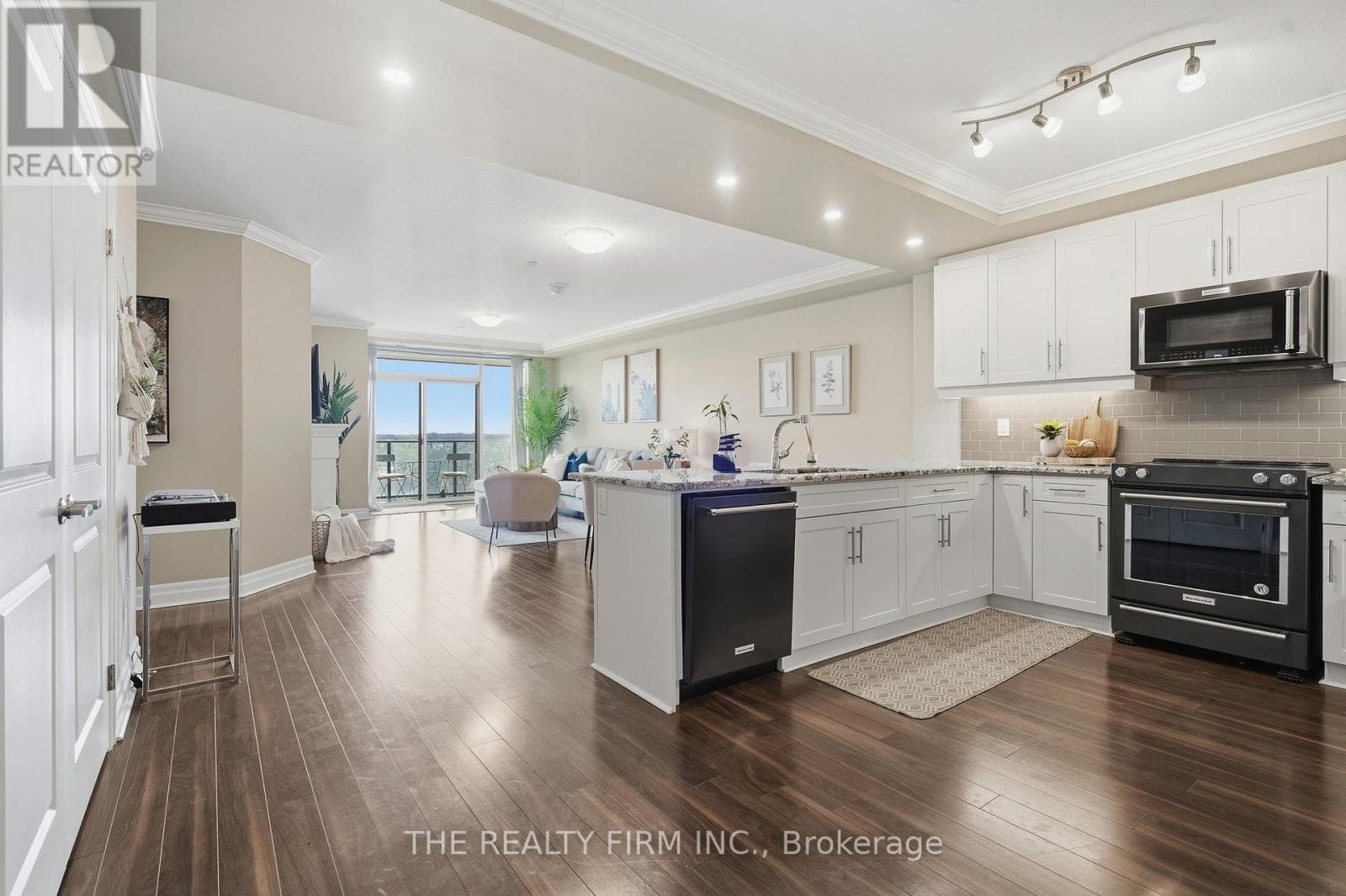 708 - 260 VILLAGEWALK BOULEVARD photo 4