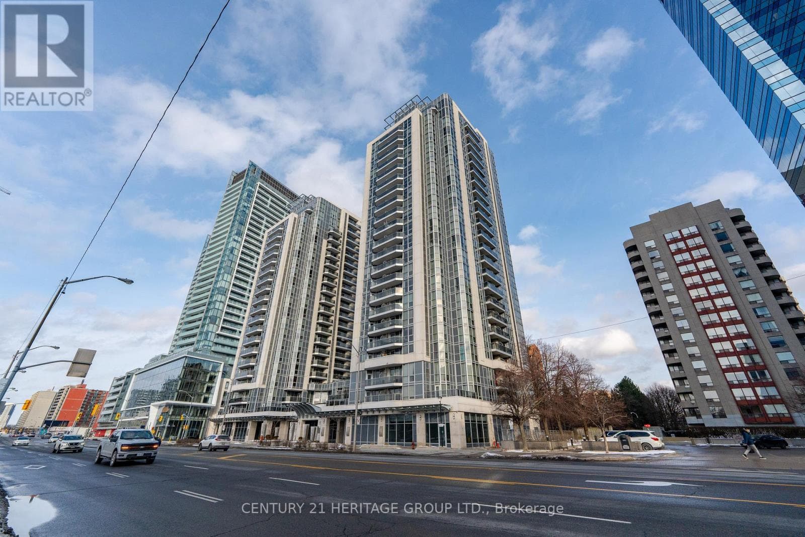 2 bed 1 bath single family at 306 - 5791 YONGE STREET — $549,900