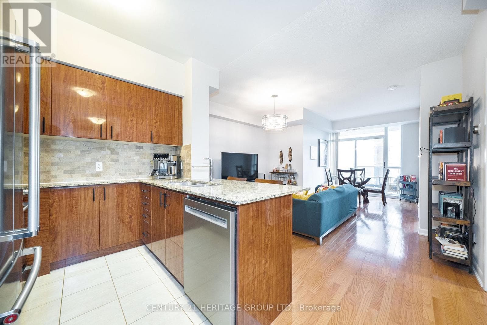 306 - 5791 YONGE STREET photo 2