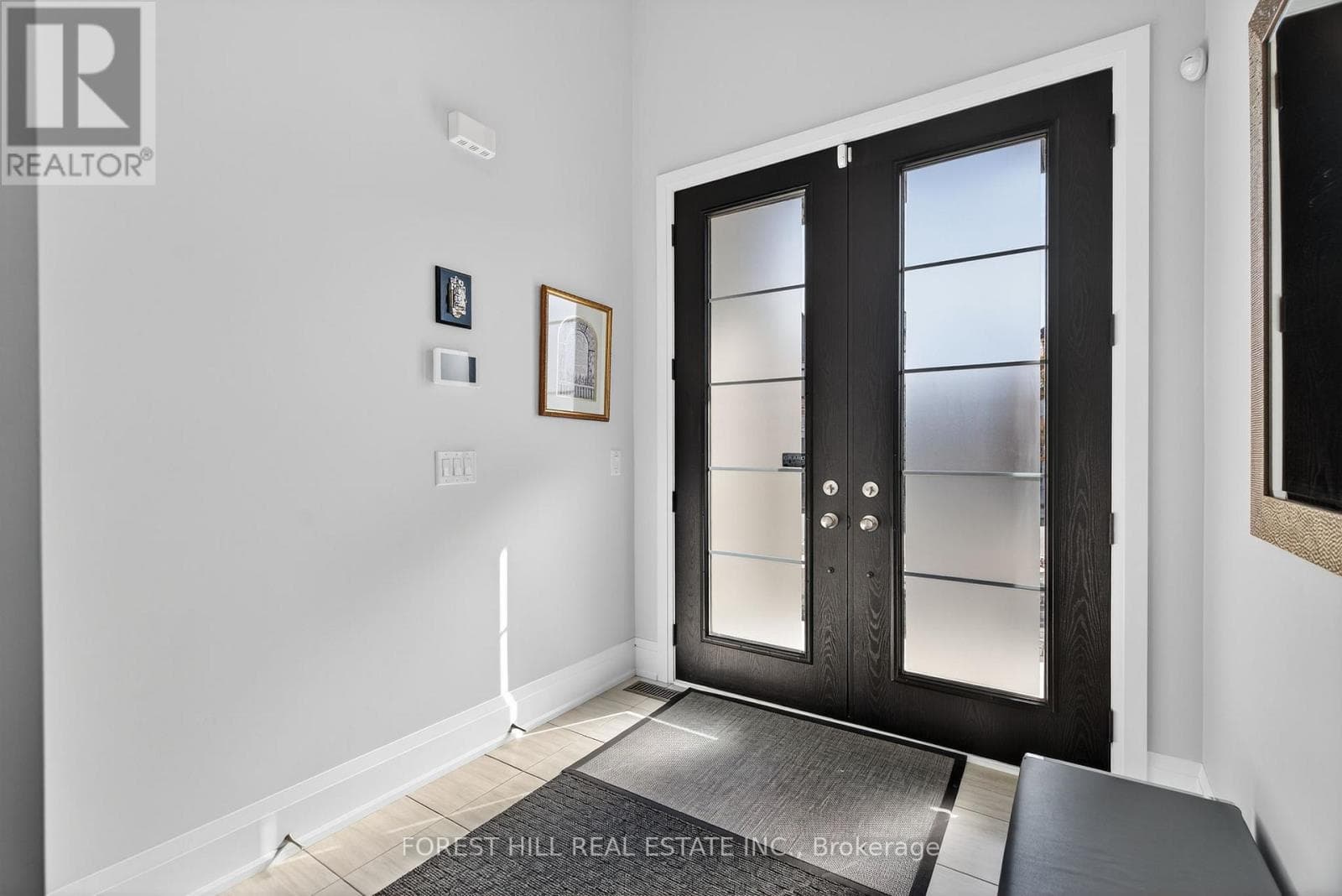 107 HESPERUS ROAD photo 2