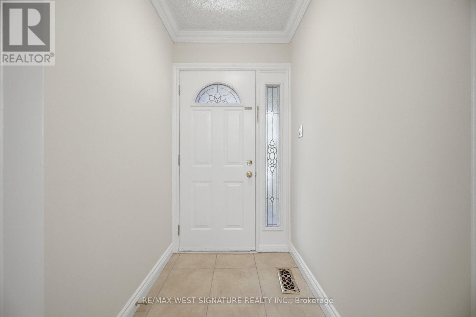 36 WINDSOR ROAD photo 3