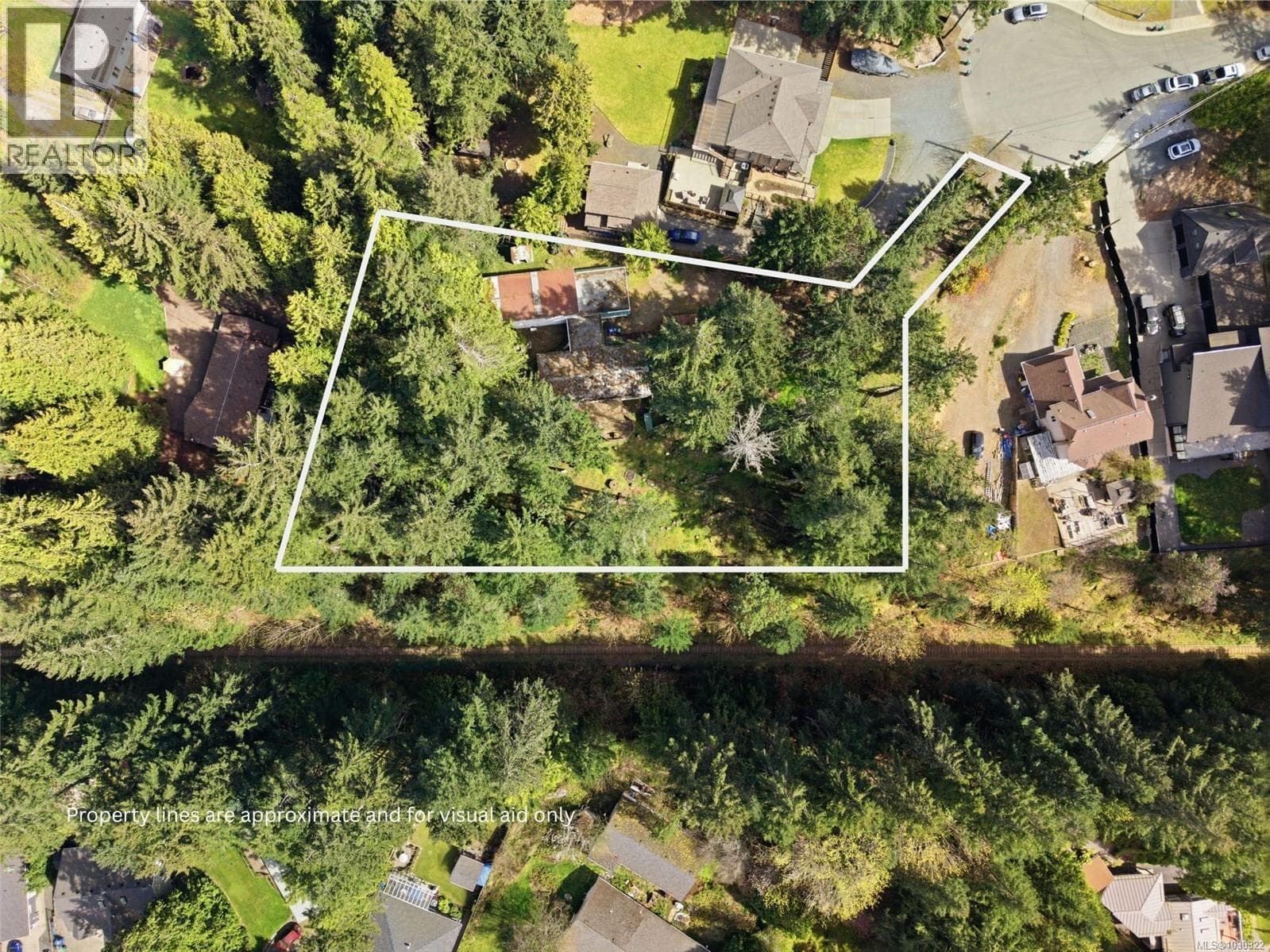 4 bed 3 bath single family at 69 Lake Pl — $899,900