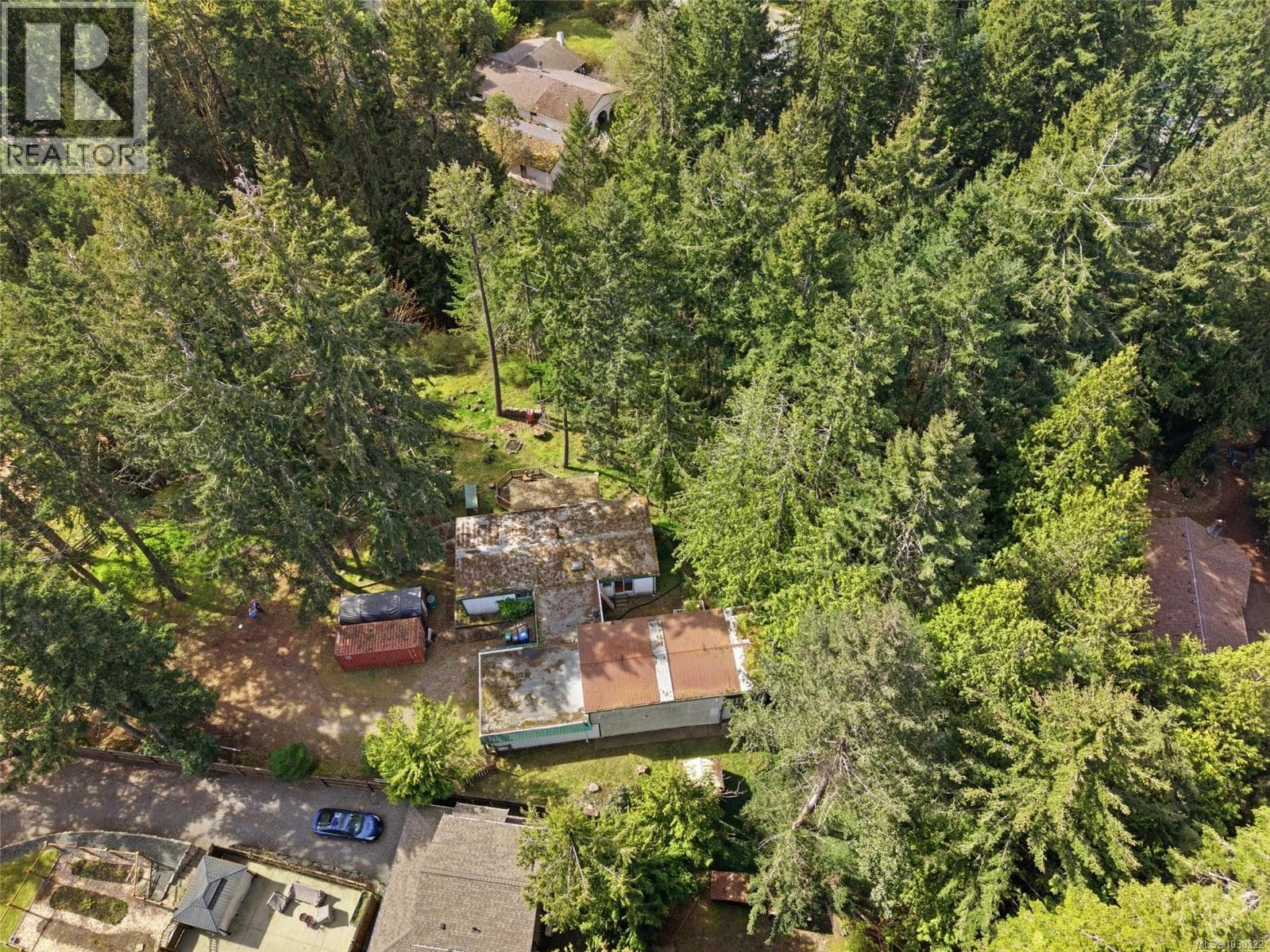 69 Lake Pl photo 4