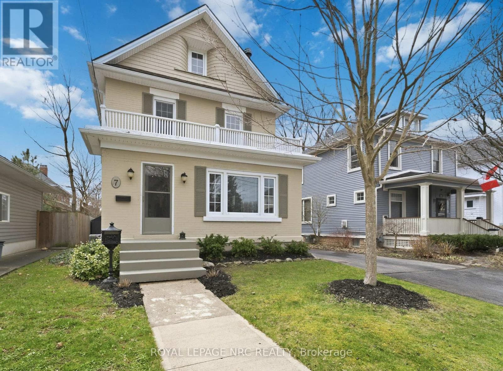 3 bed 1 bath single family at 7 HIGHLAND GARDENS — $599,900