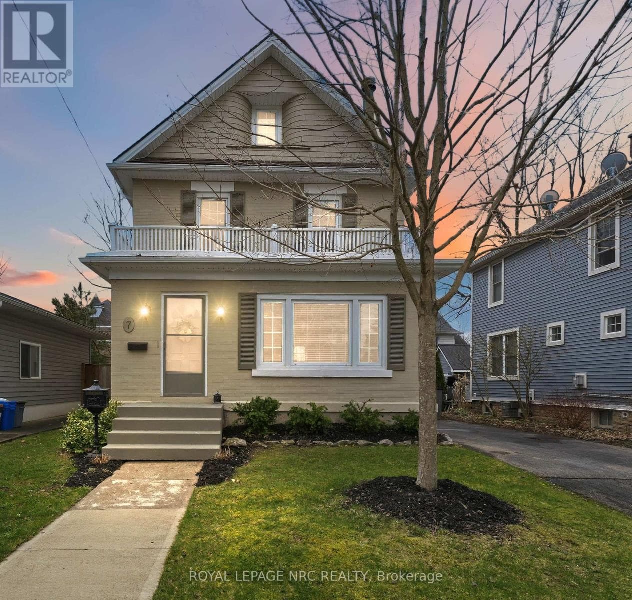 7 HIGHLAND GARDENS photo 2