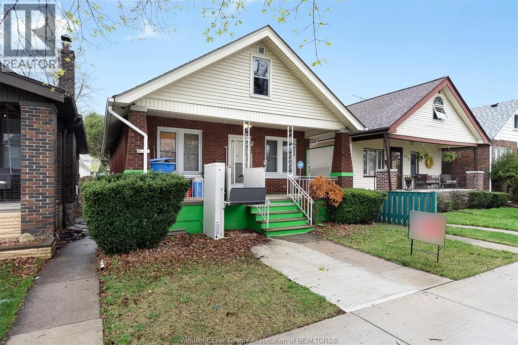 4 bed 1 bath single family at 1845 LINCOLN ROAD — $299,900