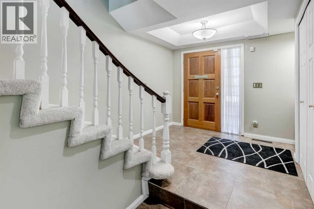 212, 4037 42 Street NW photo 3