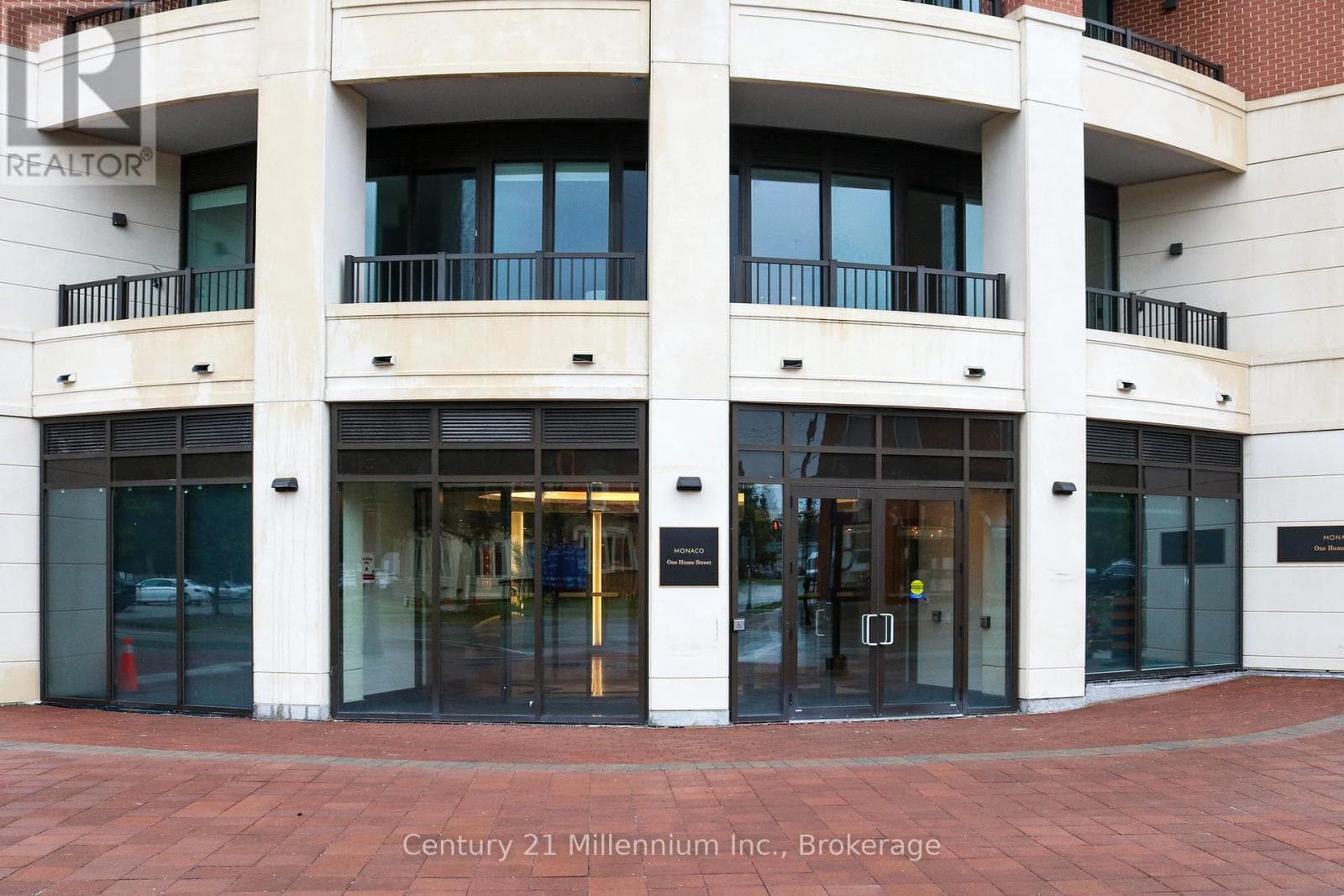 410 - 1 HUME STREET photo 3