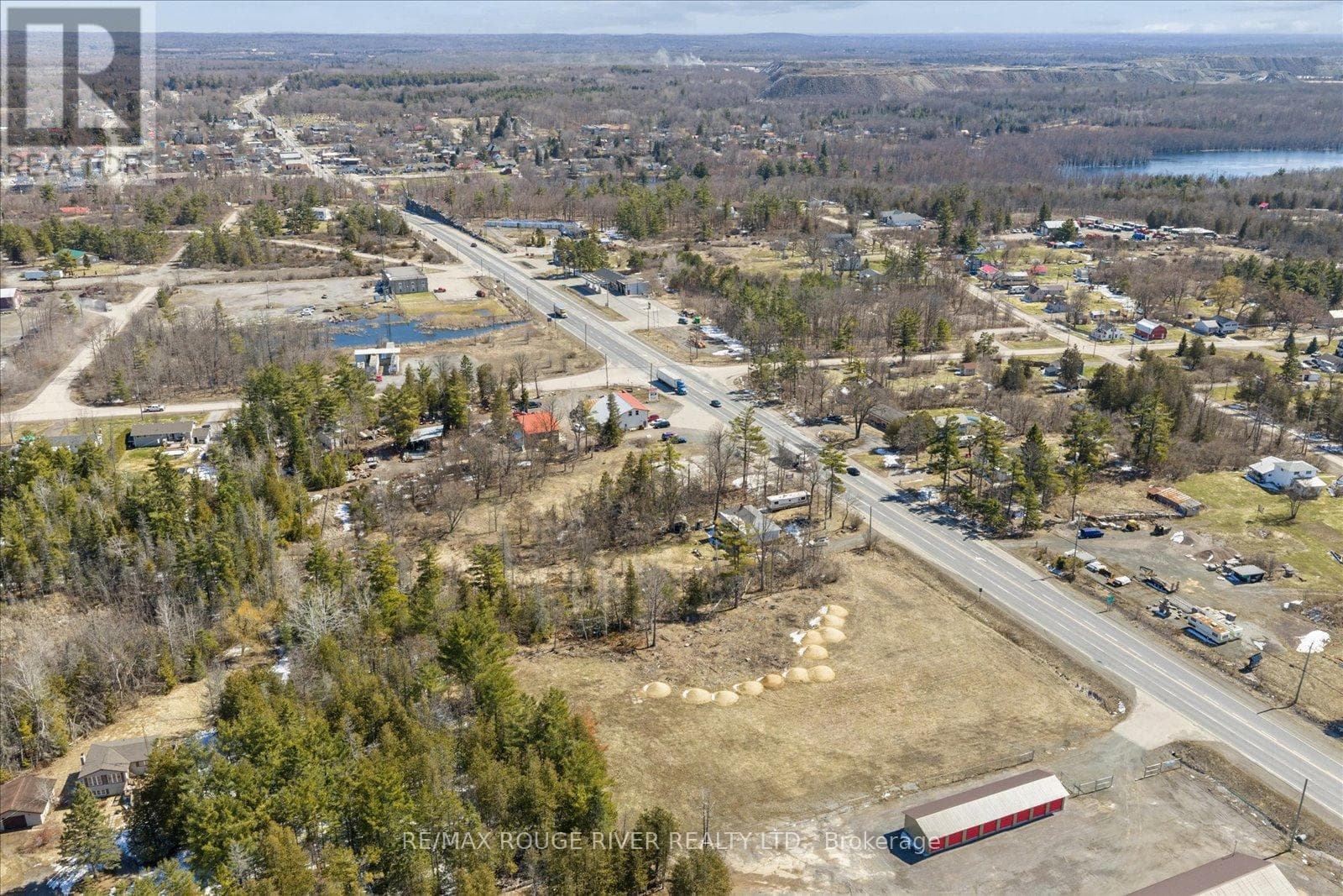 102379B HIGHWAY 7 photo 4