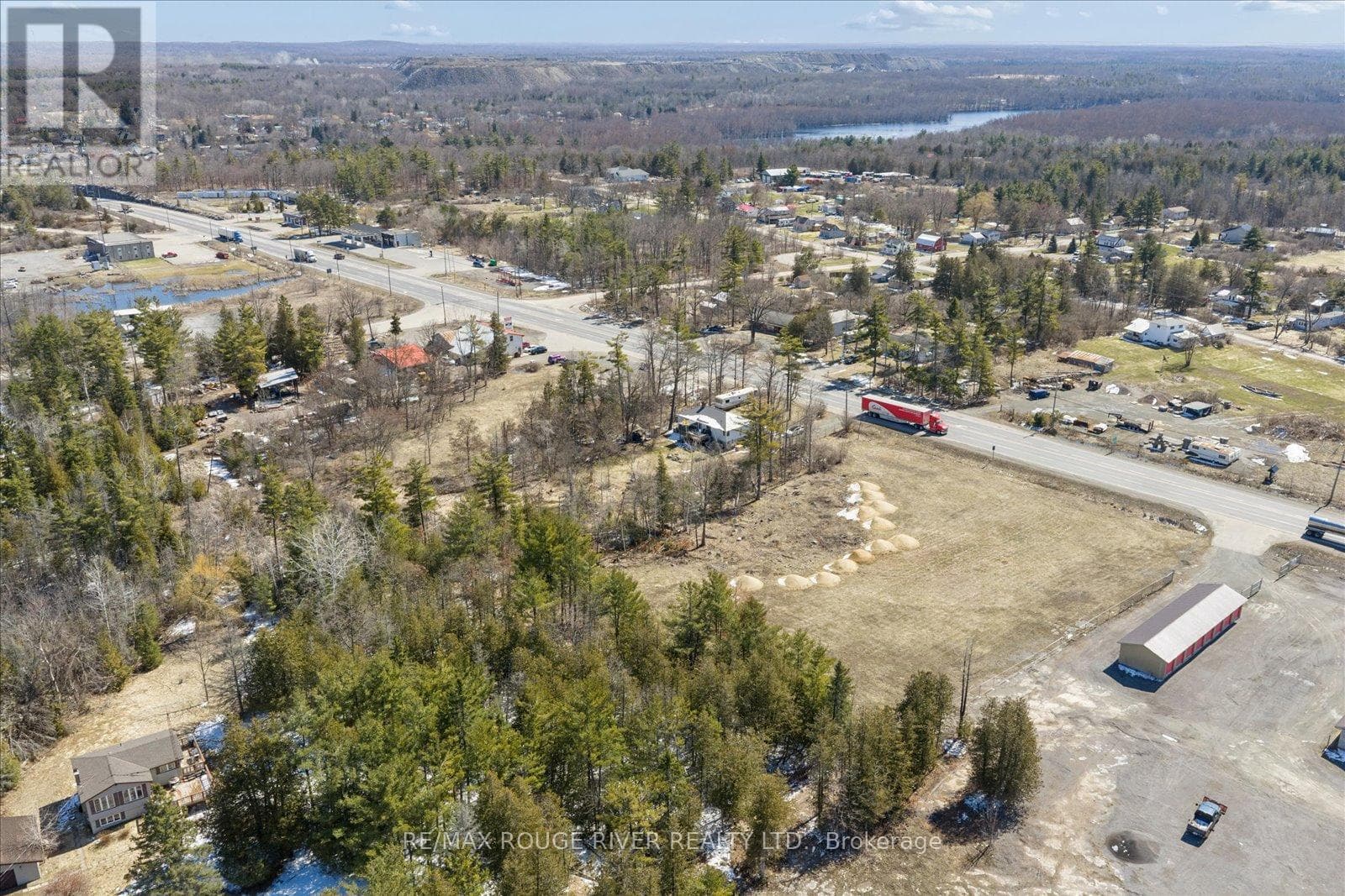 102379B HIGHWAY 7 photo 5