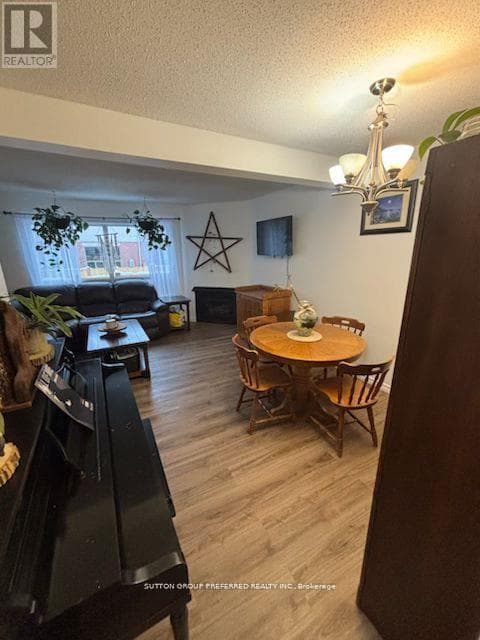 77 - 595 THIRD STREET photo 3