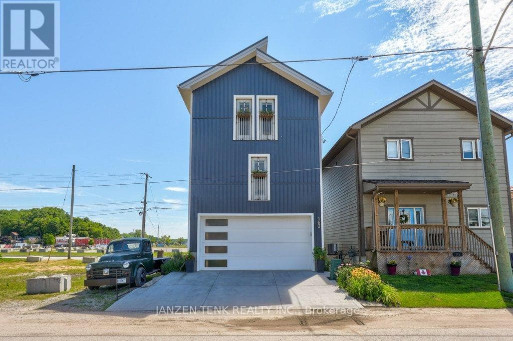 163 MAUD STREET photo 4