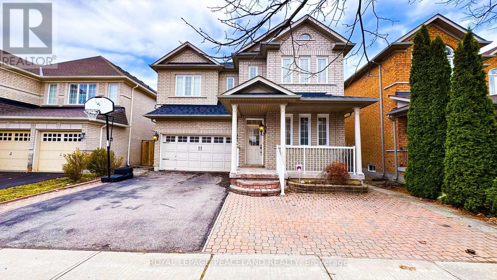 110 ANNINA CRESCENT photo 3