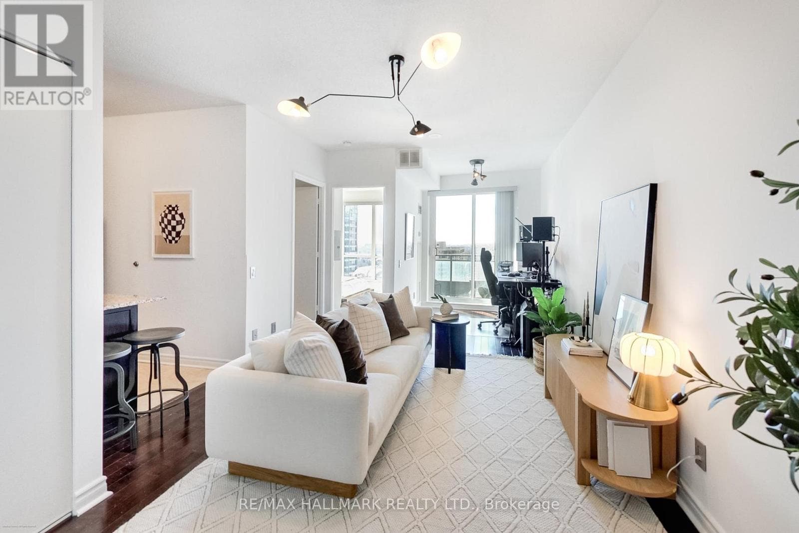 2 bed 1 bath single family at 2001 - 60 BYNG AVENUE — $454,900