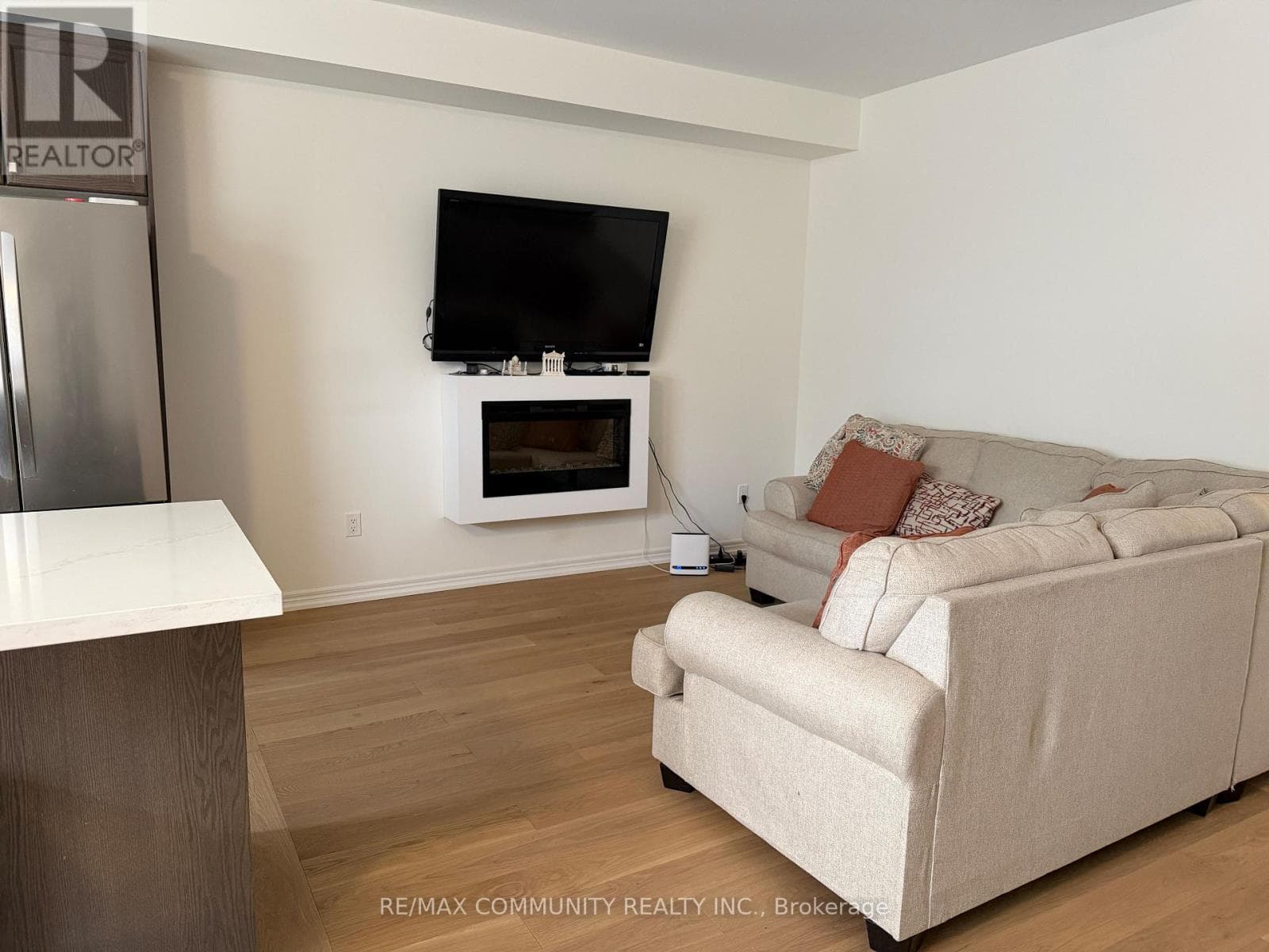 2891 ALBATROSS WAY photo 4