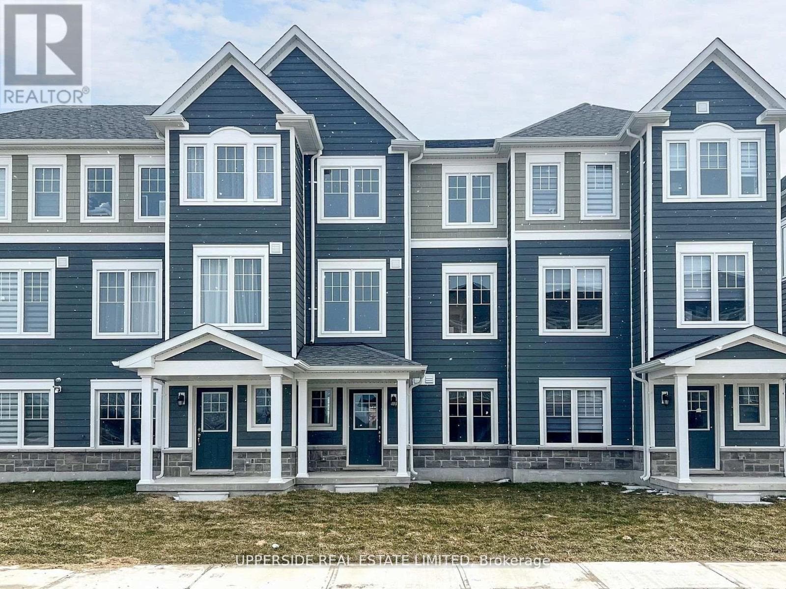 3 bed 4 bath single family at 105 SURF DRIVE — $576,000