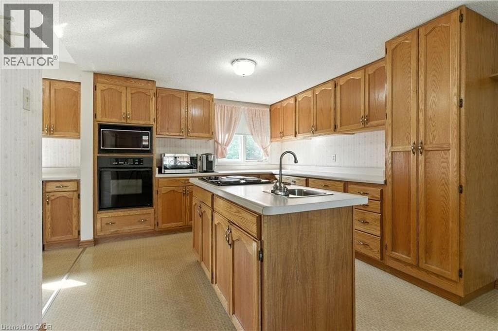 18 JASPER Drive photo 4