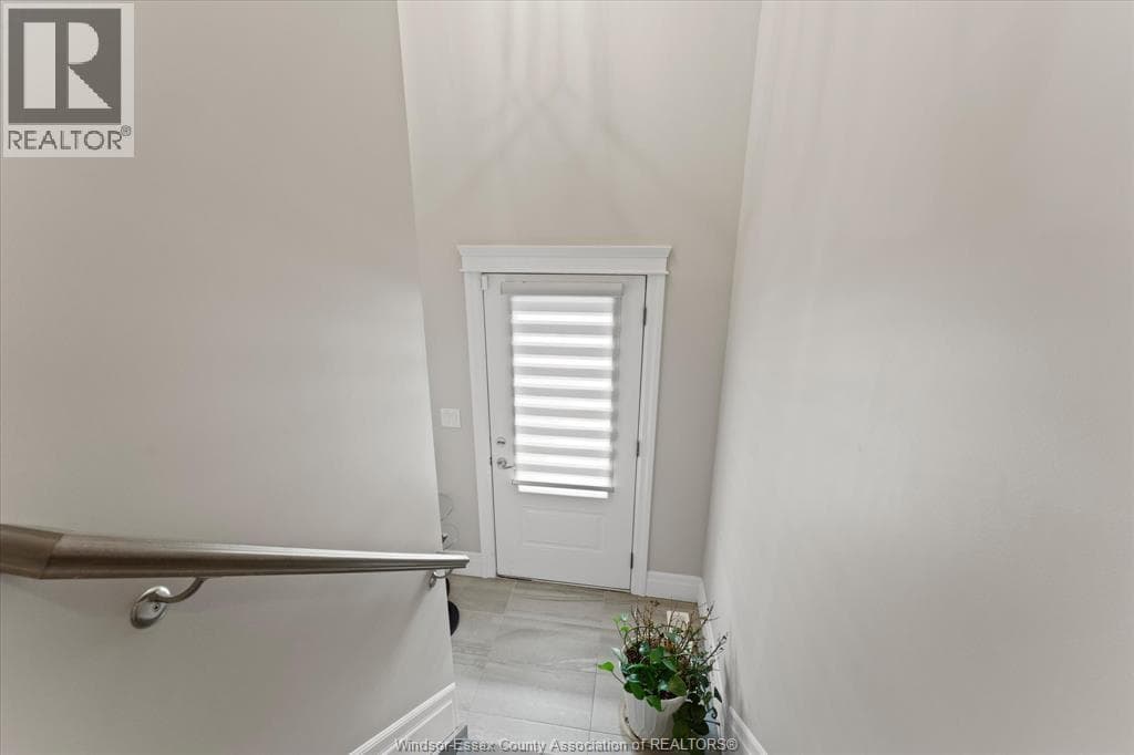 723 BROWNSTONE ROAD photo 5